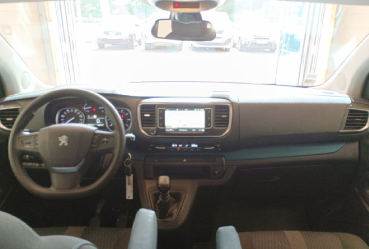 Peugeot TRAVELLER 8 PLACES Standard 1.5 Blue HDi 16V Combi moyen S&S 120 cv