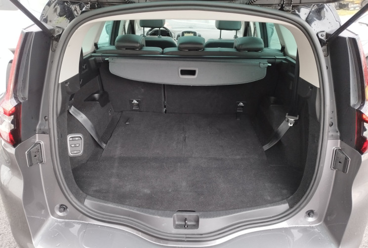 Renault SCENIC Grand Scénic IV 1.7 dCi EDC6 120 CV BVA BOSE
