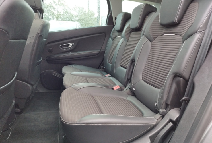 Renault SCENIC Grand Scénic IV 1.7 dCi EDC6 120 CV BVA BOSE