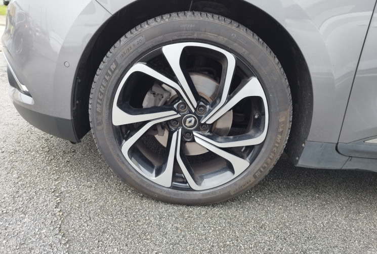 Renault SCENIC Grand Scénic IV 1.7 dCi EDC6 120 CV BVA BOSE