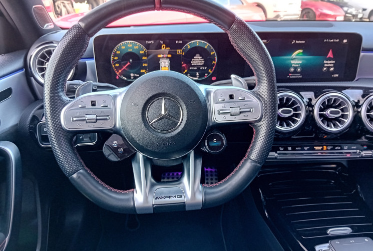 Mercedes Classe A 35 AMG 4MATIC 7G-DCT 306 CV - Toit Ouvrant - Burmester - Boutons AMG Oled