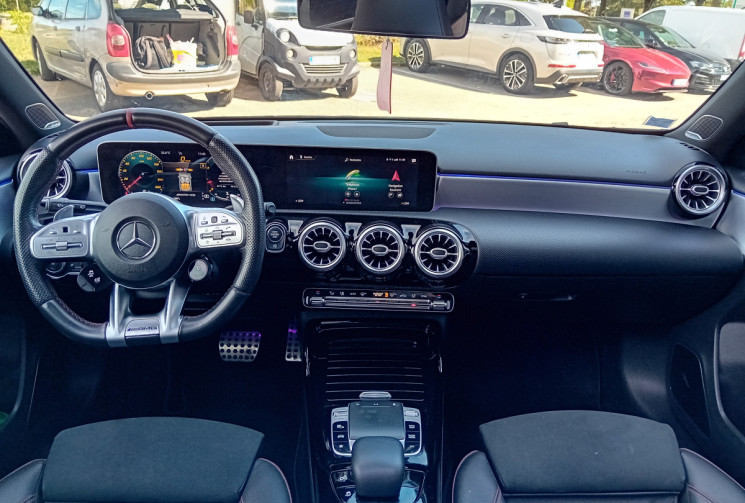 Mercedes Classe A 35 AMG 4MATIC 7G-DCT 306 CV - Toit Ouvrant - Burmester - Boutons AMG Oled