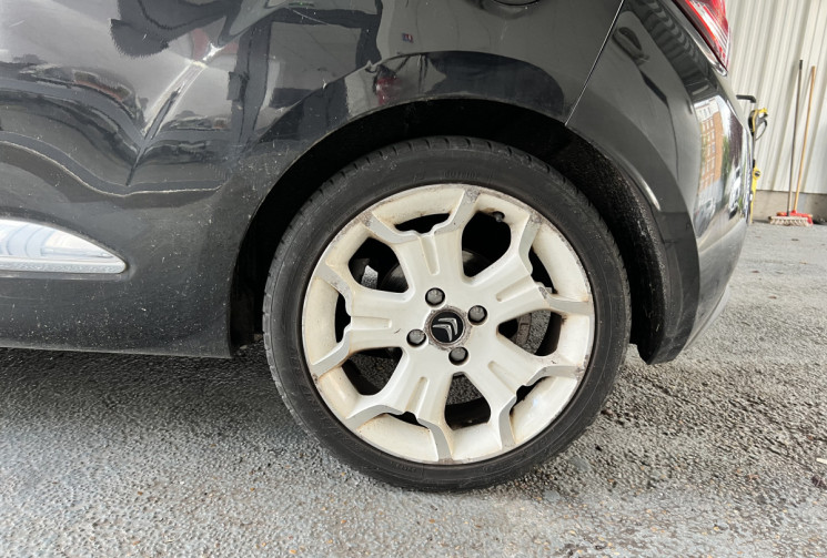 CITROEN DS3 1.6 155 SO CHIC 