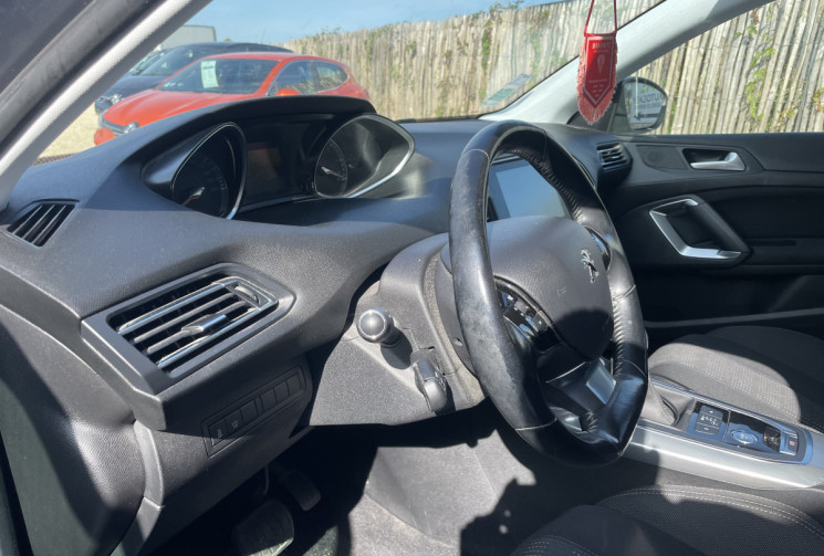 PEUGEOT 308 II 1.6 BlueHDi EAT6 ALLURE  S&S 120 cv Boîte auto