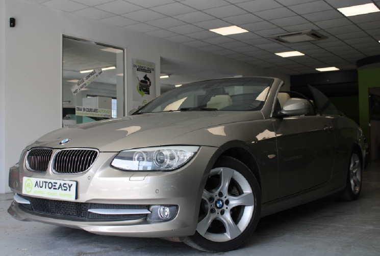 BMW SERIE 3 CABRIOLET 3.0 l 204 cv  Pack luxe  52 000 km !!!!!! Etat parfait