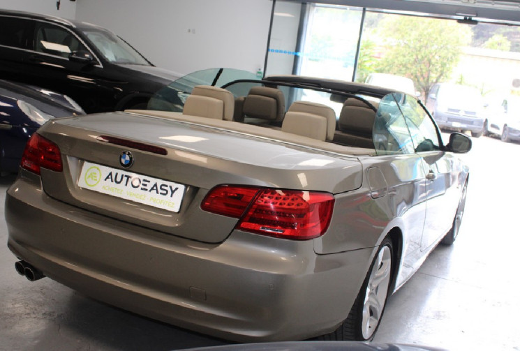 BMW SERIE 3 CABRIOLET 3.0 l 204 cv  Pack luxe  52 000 km !!!!!! Etat parfait