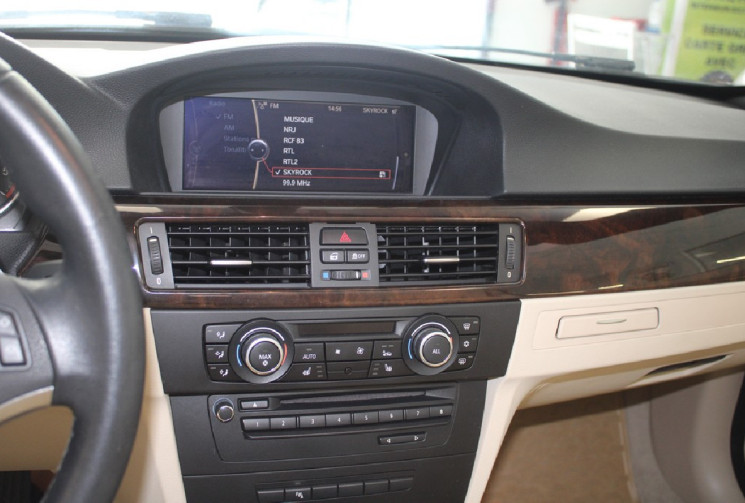BMW SERIE 3 CABRIOLET 3.0 l 204 cv  Pack luxe  52 000 km !!!!!! Etat parfait