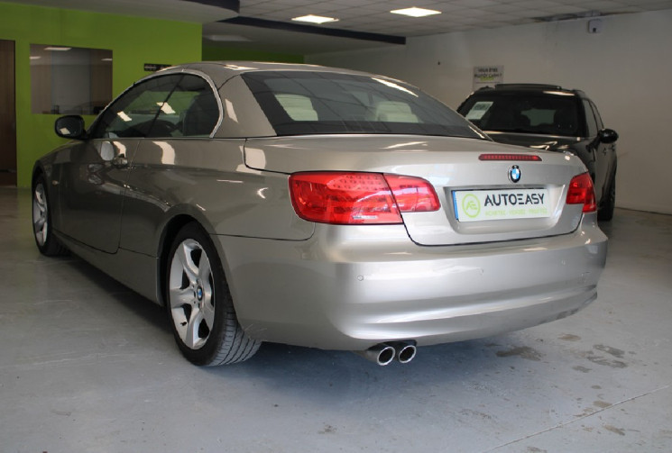 BMW SERIE 3 CABRIOLET 3.0 l 204 cv  Pack luxe  52 000 km !!!!!! Etat parfait