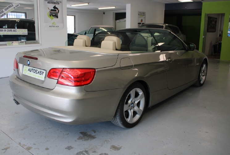 BMW SERIE 3 CABRIOLET 3.0 l 204 cv  Pack luxe  52 000 km !!!!!! Etat parfait