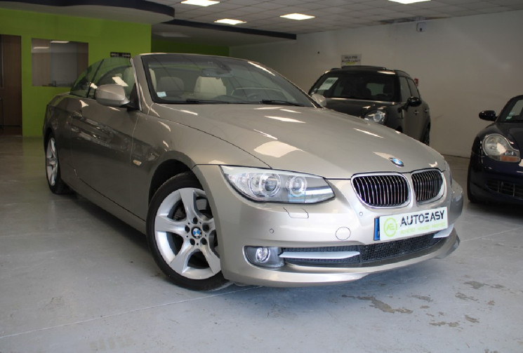 BMW SERIE 3 CABRIOLET 3.0 l 204 cv  Pack luxe  52 000 km !!!!!! Etat parfait