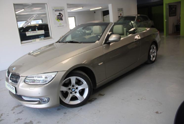 BMW SERIE 3 CABRIOLET 3.0 l 204 cv  Pack luxe  52 000 km !!!!!! Etat parfait