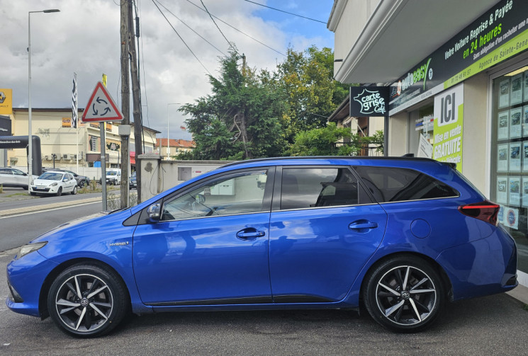 Toyota AURIS Auris Touring Sports HSD 136h TechnoLine RC18