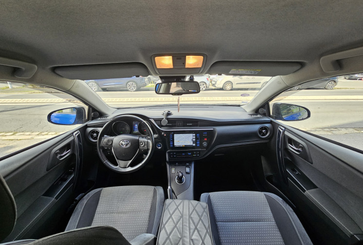 Toyota AURIS Auris Touring Sports HSD 136h TechnoLine RC18