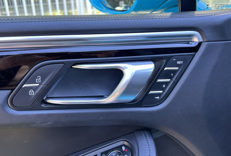 PORSCHE Macan Turbo 2.9 440 PDK / Immat France / Toit Ouvrant  / Carplay / Attelage / Bose / PDLS + 