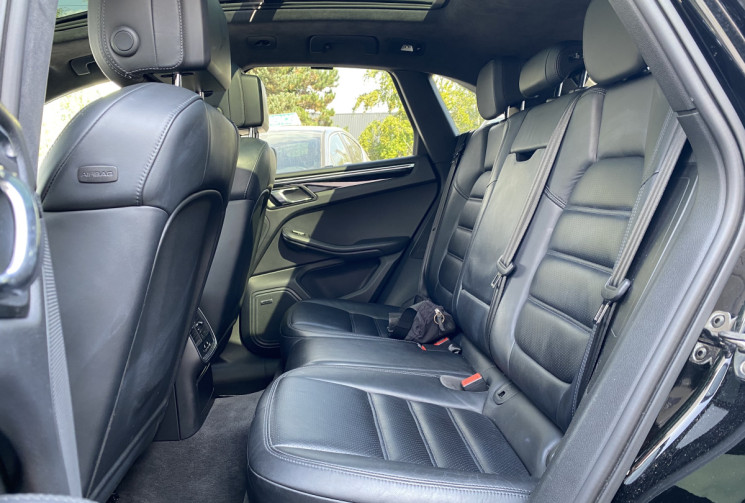 Porsche Macan Turbo 3.6 V6 400 CH -- FULL TUBE 
