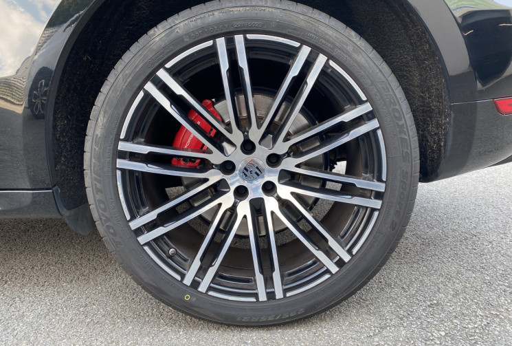 Porsche Macan Turbo 3.6 V6 400 CH -- FULL TUBE 