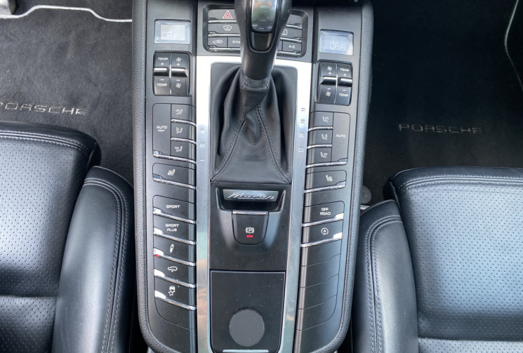Porsche Macan Turbo 3.6 V6 400 CH -- FULL TUBE 