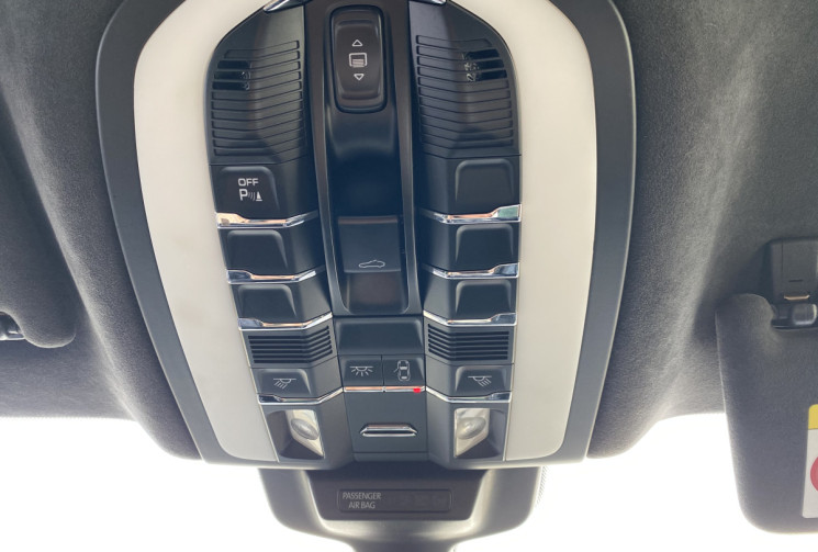 Porsche Macan Turbo 3.6 V6 400 CH -- FULL TUBE 