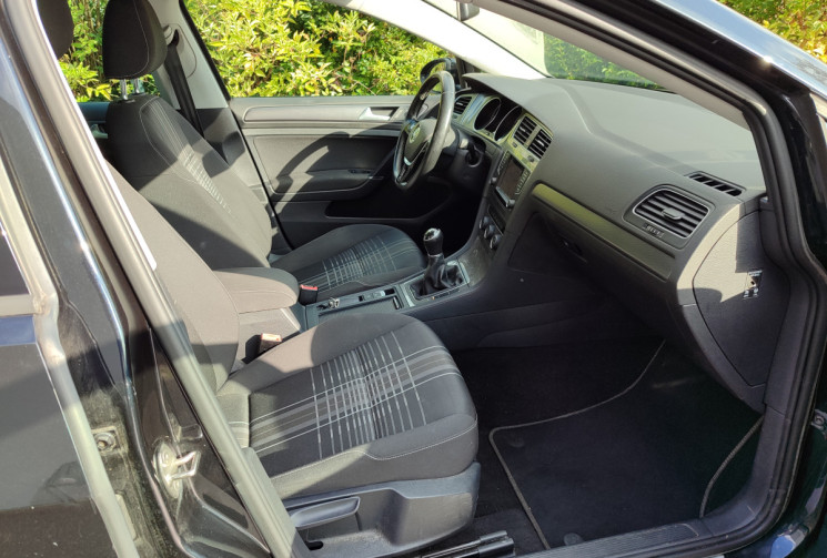 Volkswagen Golf  SW 1.6 TDI 110ch Lounge Caméra recul
