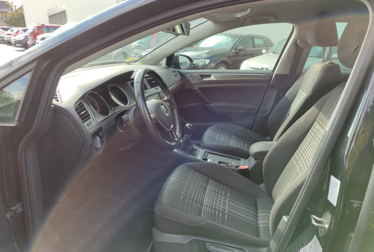 Volkswagen Golf  SW 1.6 TDI 110ch Lounge Caméra recul
