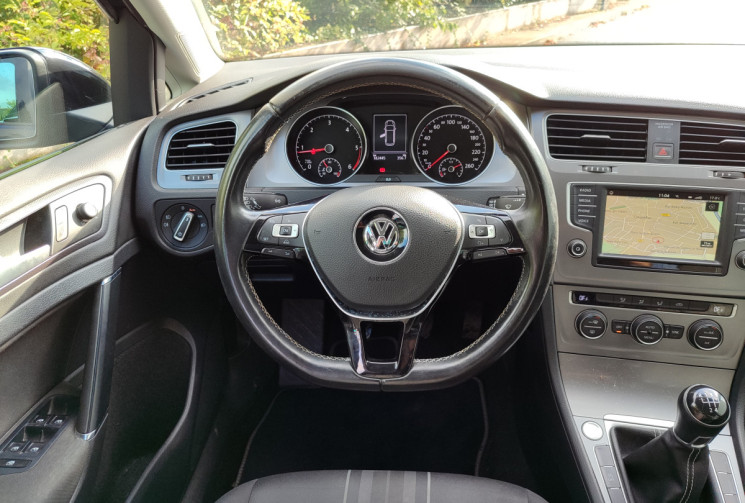 Volkswagen Golf  SW 1.6 TDI 110ch Lounge Caméra recul