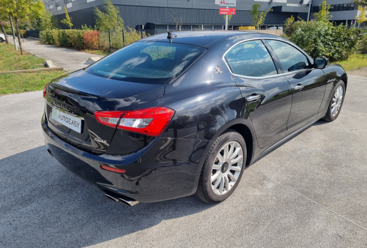 Maserati GHIBLI 3.0 V6 275ch * full cuir * entretien complet et à jour * carrosserie TBE *