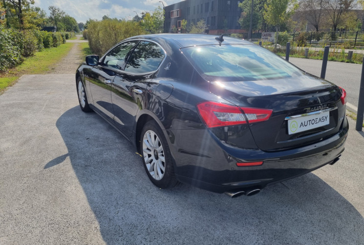 Maserati GHIBLI 3.0 V6 275ch * full cuir * entretien complet et à jour * carrosserie TBE *