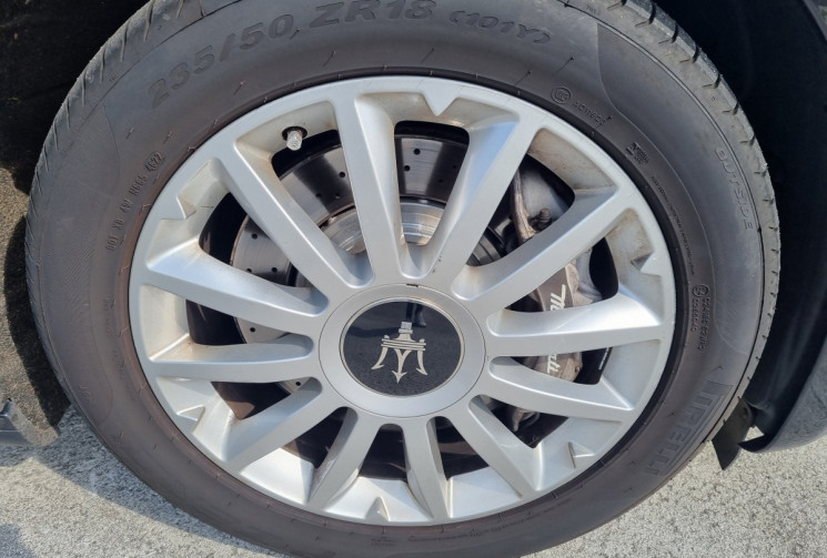 Maserati GHIBLI 3.0 V6 275ch * full cuir * entretien complet et à jour * carrosserie TBE *
