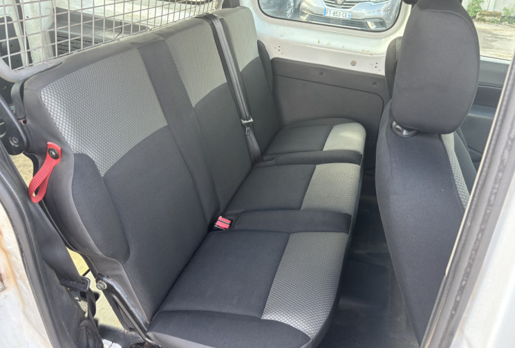 Renault Kangoo Express CA MAXI 5 PLACES / 1.5 DCI 90 CH / PVHT : 8990 / PVTTC : 10788 / R-LINK