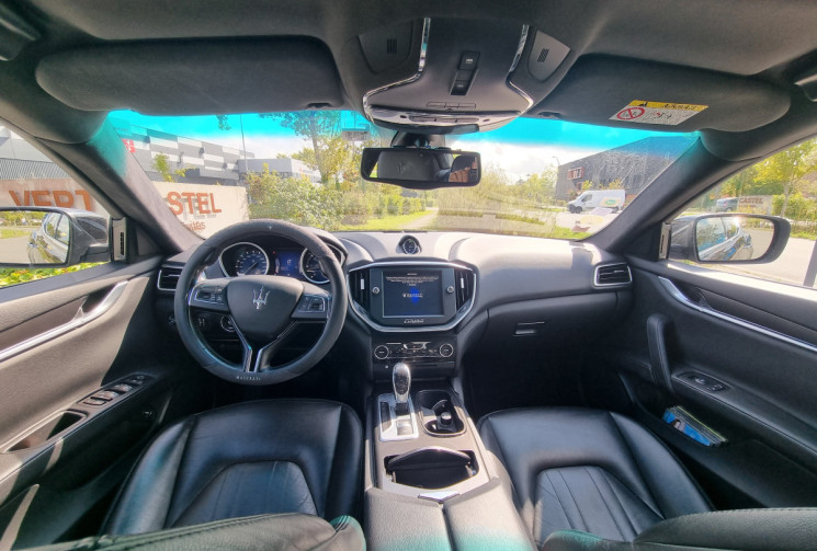 Maserati GHIBLI 3.0 V6 275ch * full cuir * entretien complet et à jour * carrosserie TBE *
