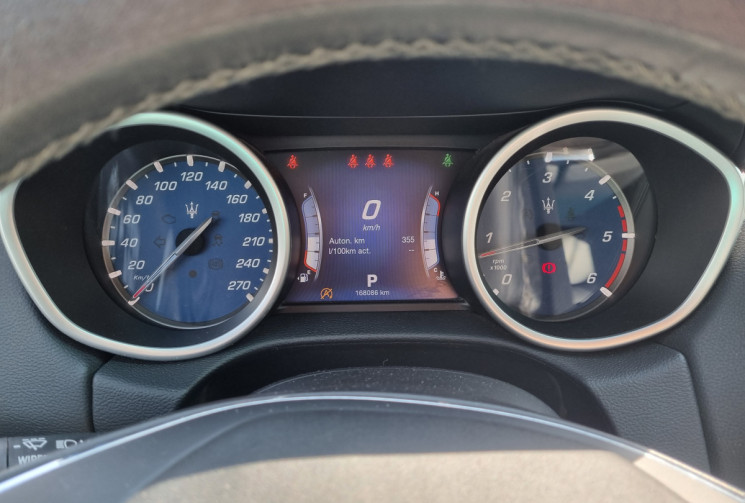 Maserati GHIBLI 3.0 V6 275ch * full cuir * entretien complet et à jour * carrosserie TBE *