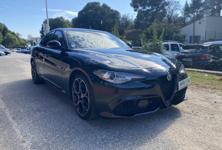 Alfa Romeo Giulia 2.0 TB 200 SPRINT AT8