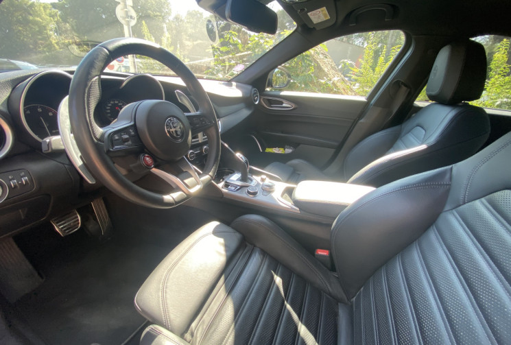 Alfa Romeo Giulia 2.0 TB 200 SPRINT AT8