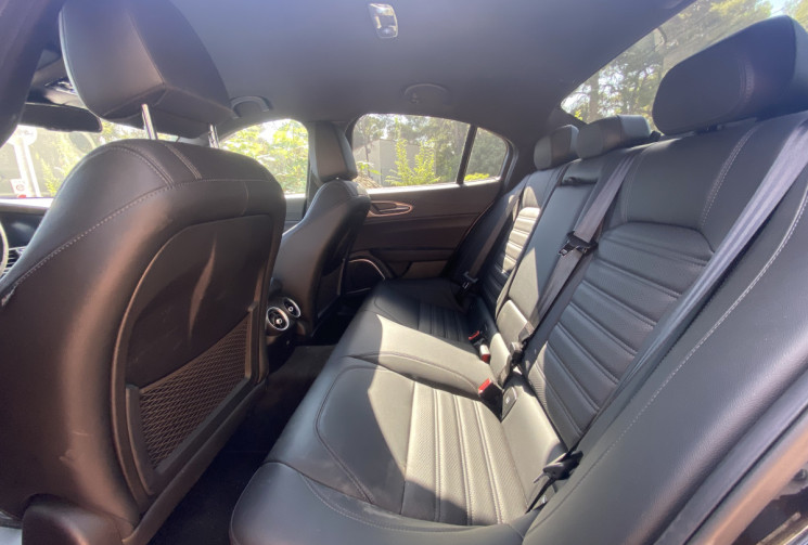 Alfa Romeo Giulia 2.0 TB 200 SPRINT AT8