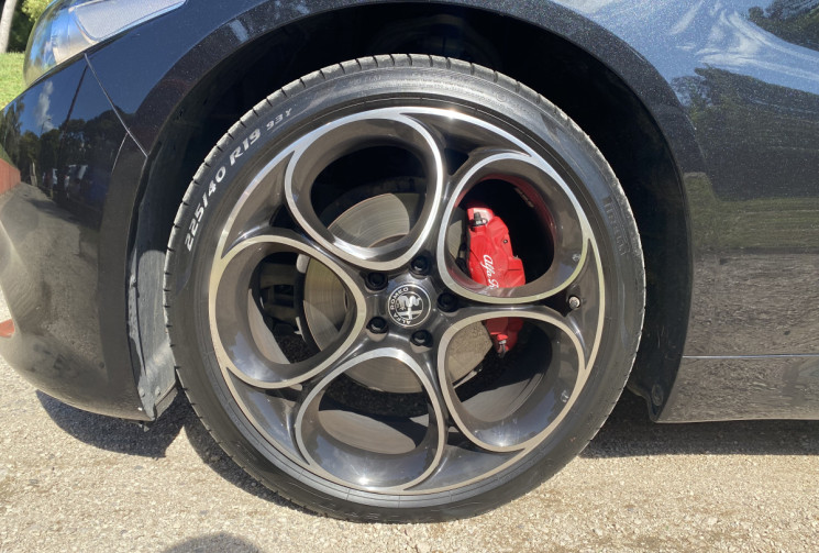 Alfa Romeo Giulia 2.0 TB 200 SPRINT AT8