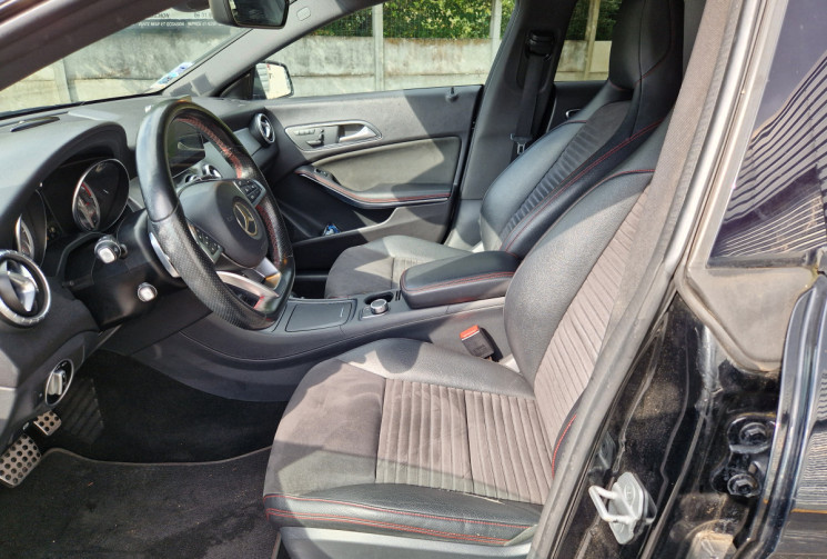 Mercedes CLA SHOOTING BRAKE 220 d Fascination 7G-DCT