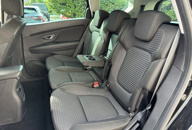 RENAULT GRAND SCENIC 1.7 Blue dCi 120 Ch EDC 7 places Entretien 100% Renault 1ère main TVA récup