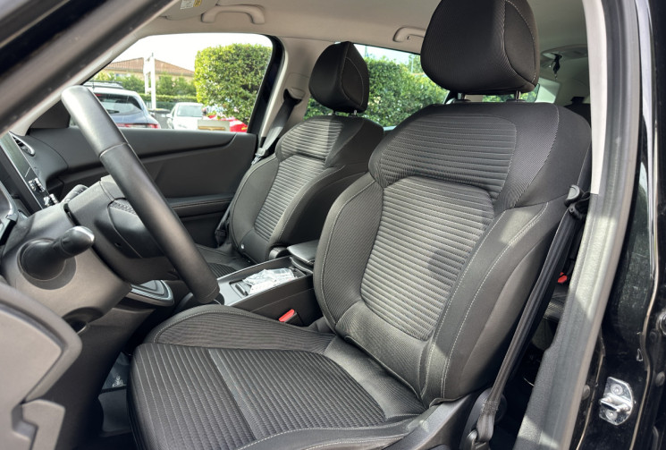 RENAULT GRAND SCENIC 1.7 Blue dCi 120 Ch EDC 7 places Entretien 100% Renault 1ère main TVA récup