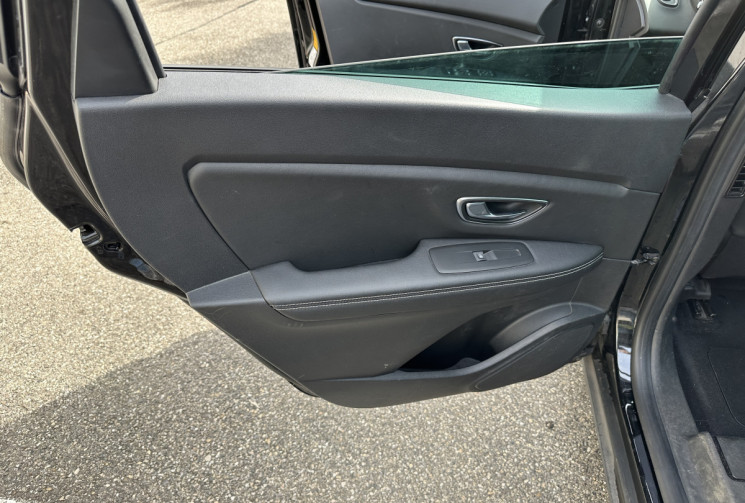 RENAULT GRAND SCENIC 1.7 Blue dCi 120 Ch EDC 7 places Entretien 100% Renault 1ère main TVA récup
