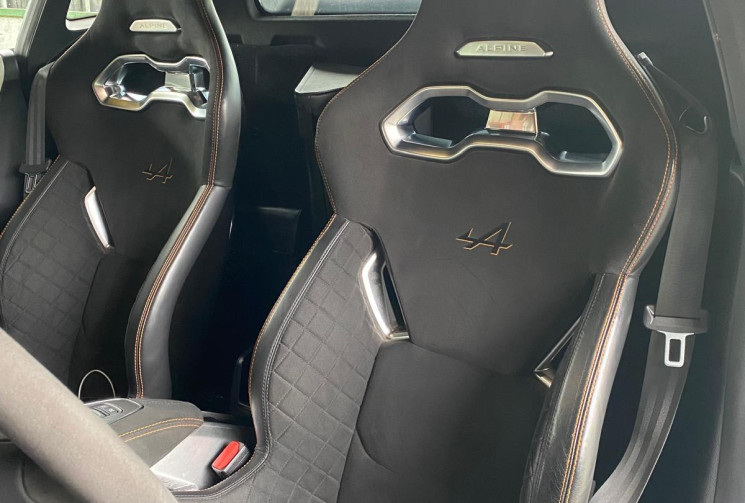 Alpine A110 S 1.8 T 300 ch (échappement inox sur mesure)
