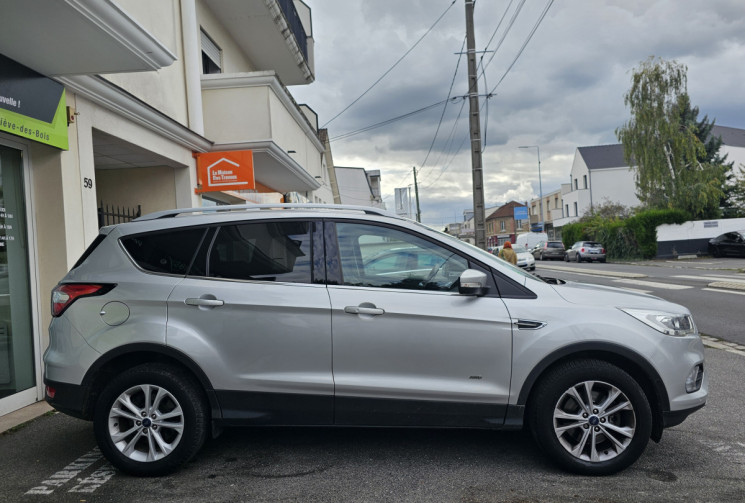FORD KUGA 150 ch Titanium 4x4 Powershift
