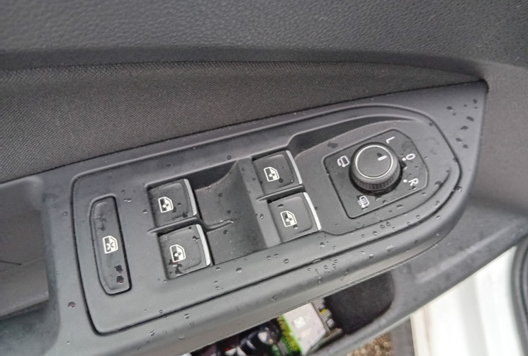 Volkswagen Golf GTI 2.0 TSi 245 CV - Immat France - Toit Ouvrant - Harman Kardon