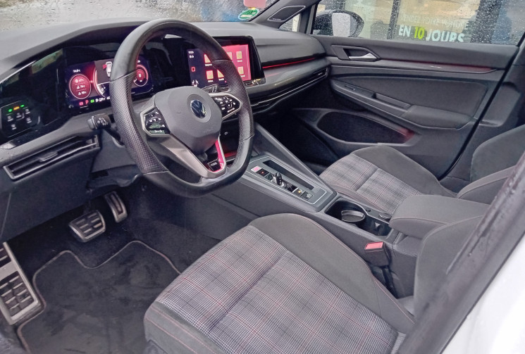 Volkswagen Golf GTI 2.0 TSi 245 CV - Immat France - Toit Ouvrant - Harman Kardon