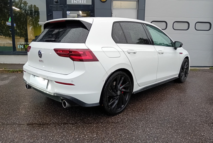 Volkswagen Golf GTI 2.0 TSi 245 CV - Immat France - Toit Ouvrant - Harman Kardon
