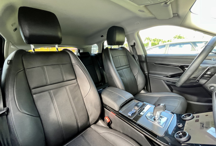 LAND-ROVER RANGE ROVER EVOQUE Evoque II P300e 1.5 Si4 12V 309 cv PHEV AWD BVA8 200 cv // Boite auto