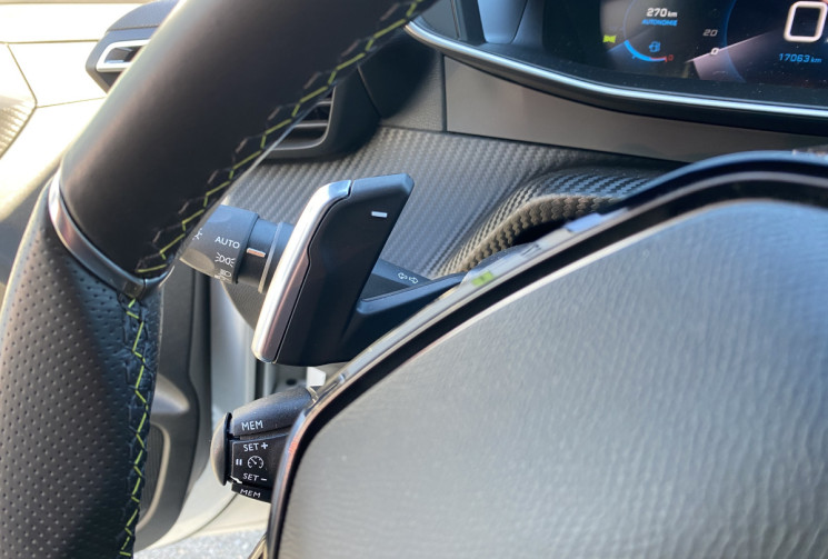 PEUGEOT 208 II 1.2 PureTech EAT8 S&S 130 CV BVA GT GARANTIE 2 ANS 