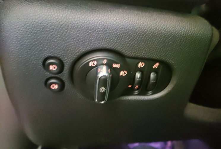 MINI MINI 5 PORTES 5 Portes Cooper D 116ch BVA7