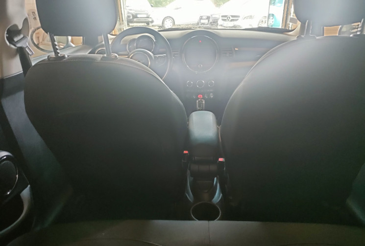 MINI MINI 5 PORTES 5 Portes Cooper D 116ch BVA7
