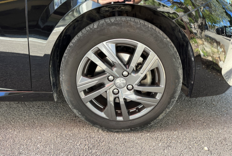 Peugeot 208 100 cv style 5 Portes