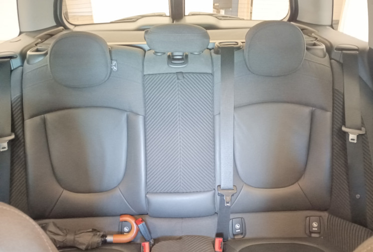 Mini CLUBMAN Cooper D 150ch BVA 